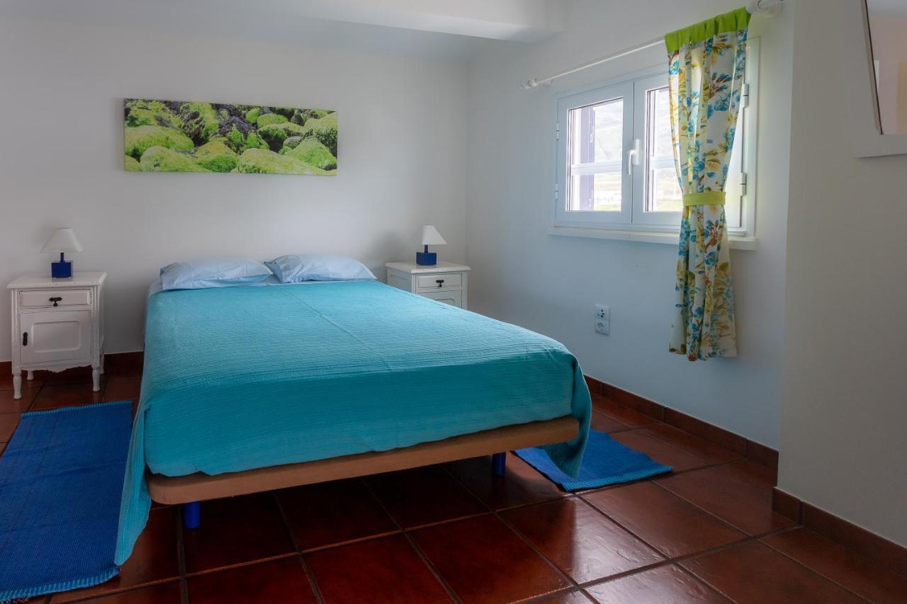 הוילה מוסטיירוס Casa Beira Mar מראה חיצוני תמונה